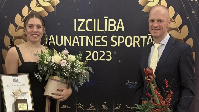 Izcilība jaunatnes jomā