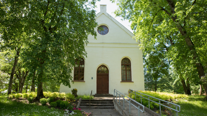 Vecauces baznīca