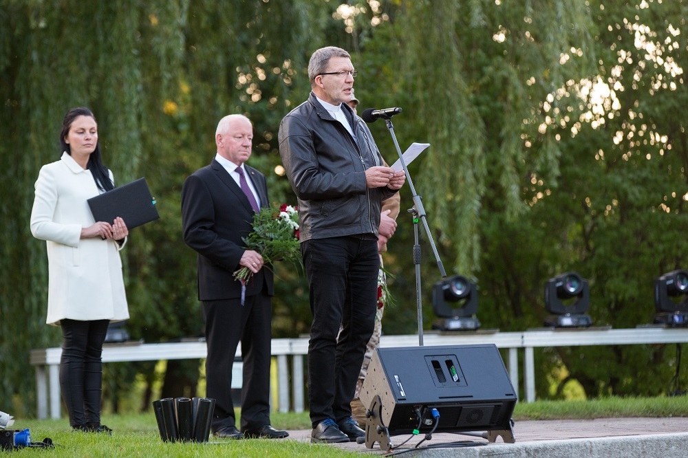 Dobeles Atbrīvošanas piemineklim 80. gadskārta
