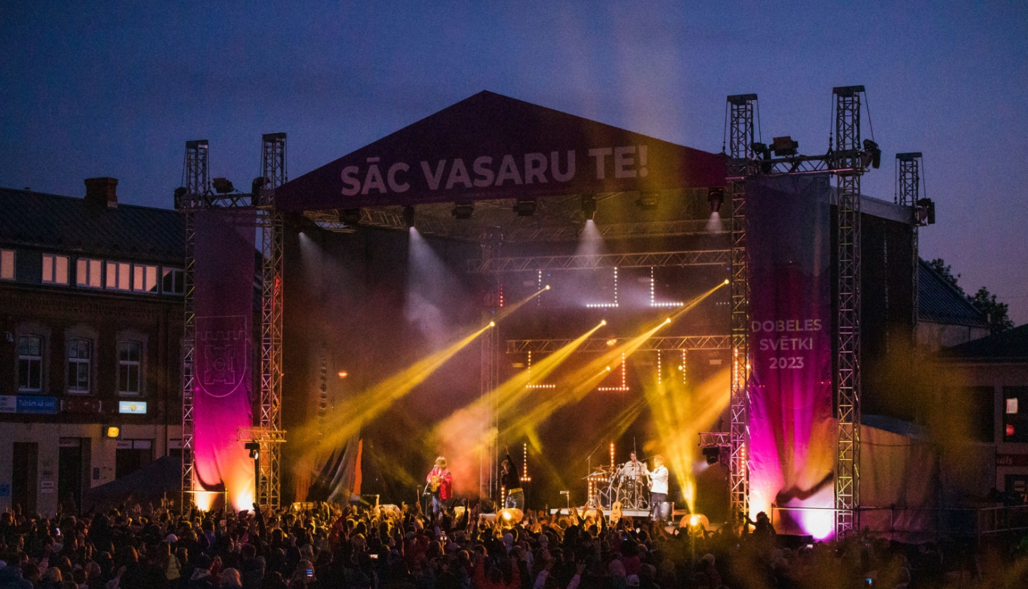 SĀC VASARU TE!