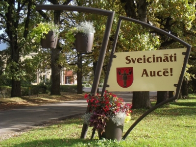 Sveicināti Aucē