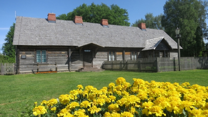 The memorial sites of Kārlis Ulmanis