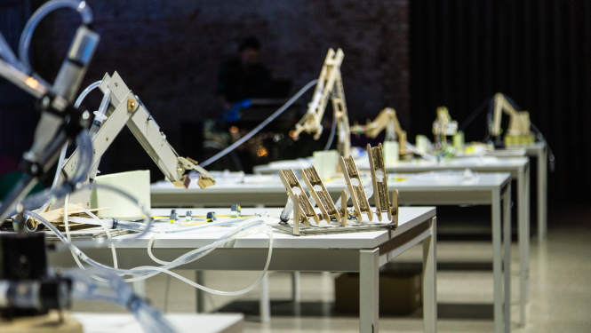 Pieci ekspertu ieteikumi vecākiem, kā palīdzēt bērniem apgūt eksaktos priekšmetus