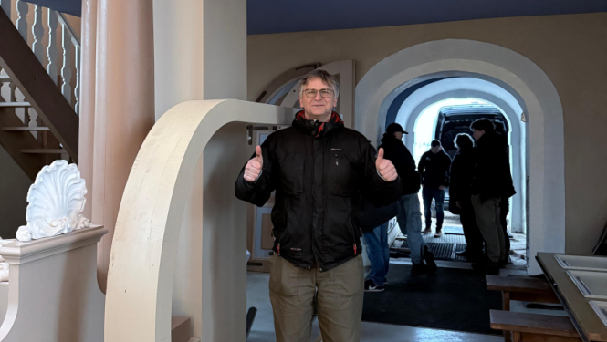 Īles baznīcas durvis