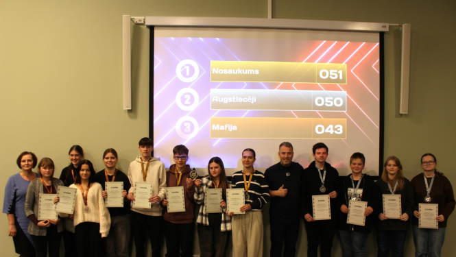 uzvarētāji spēlē "Gudrs vēl gudrāks"