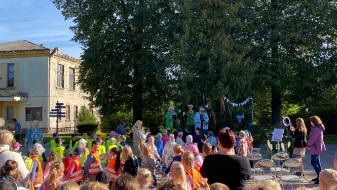 Ineses Zanderes dzimšanas dienas pasākums Dobelē