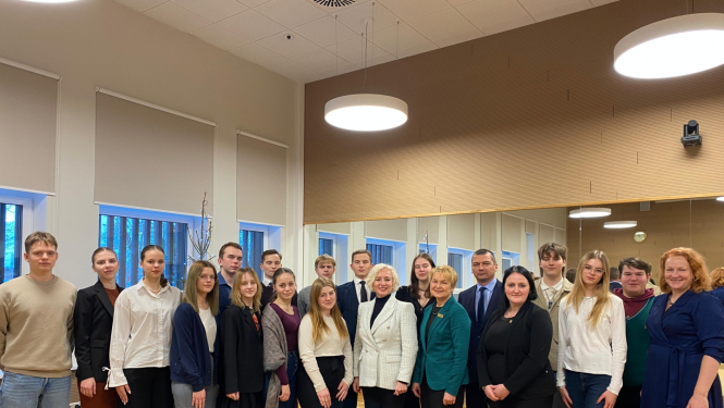 tikšanās ar Saeimas priekšsēdētāju