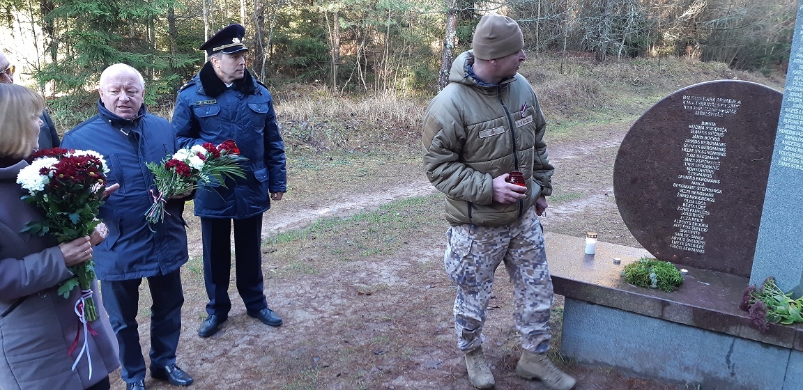 Latvijas brīvības cīnītāju piemiņas godināšana Lāčplēša dienā 2019