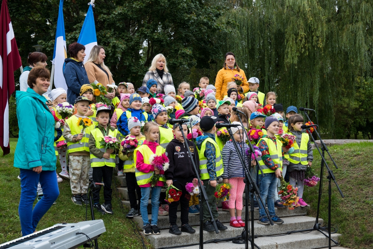 Dobeles Atbrīvošanas piemineklim 80. gadskārta