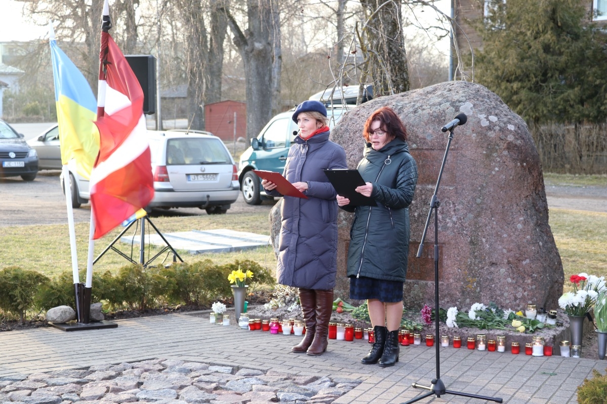 Dobeles novadā piemin komunistiskā genocīda upurus