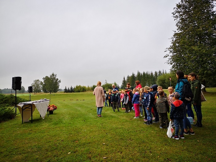 Dobeles novada izglītības iestāžu 1. klašu audzēkņi viesojas Kārļa Ulmaņa piemiņas muzejā “Pikšas” 03.09.2020.