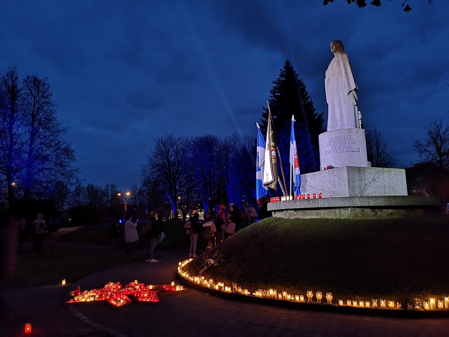 Albums Nr. 2 Latvijas brīvības cīnītāju piemiņas godināšana Lāčplēša dienā 2020