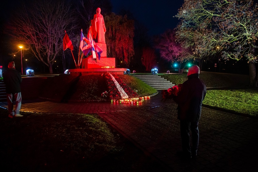 Latvijas Republikas proklamēšanas 102. gadadiena 18.11.2020. Foto G. Janševskis