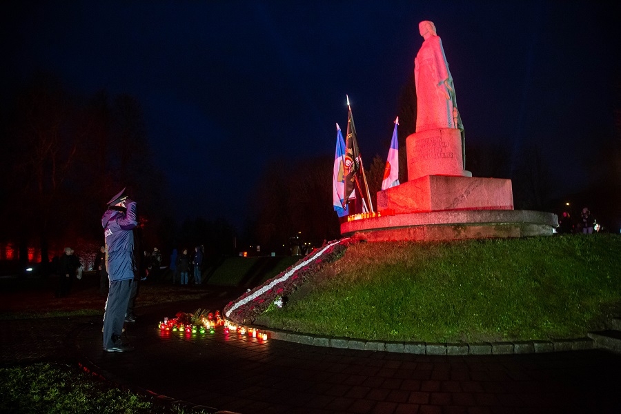 Latvijas Republikas proklamēšanas 102. gadadiena 18.11.2020. Foto G. Janševskis