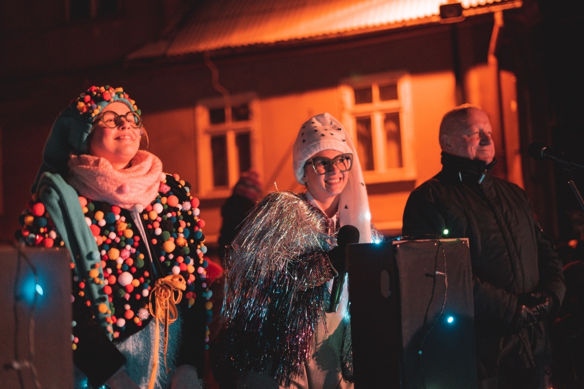 01.12.2019. 10. Sniegavīru saiets un Ziemassvētku lielā egle Dobelē. Foto: Kaspars Krauze