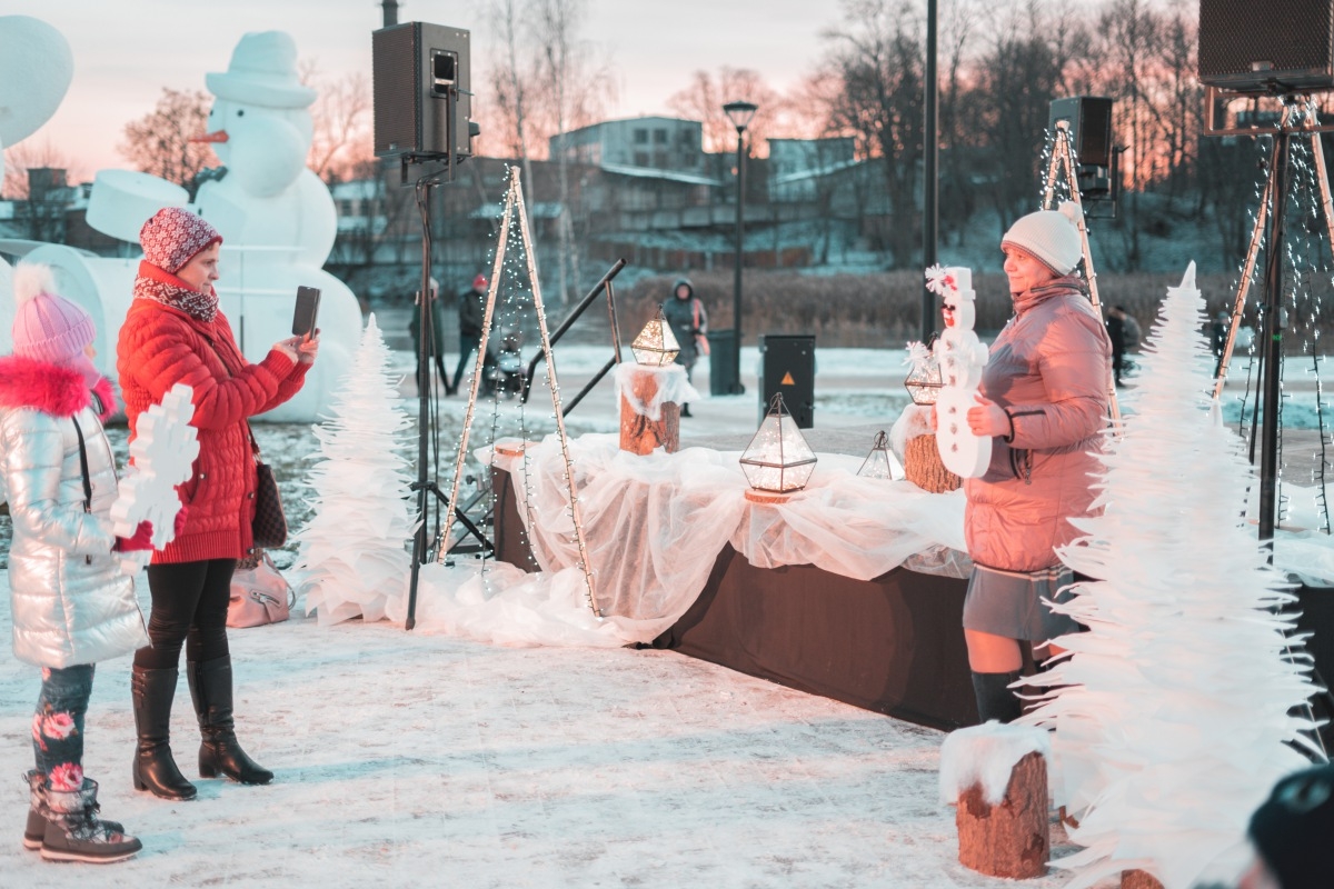 01.12.2019. 10. Sniegavīru saiets un Ziemassvētku lielā egle Dobelē. Foto: Kaspars Krauze