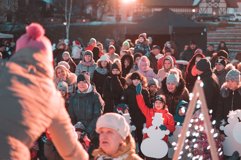 01.12.2019. 10. Sniegavīru saiets un Ziemassvētku lielā egle Dobelē. Foto: Kaspars Krauze