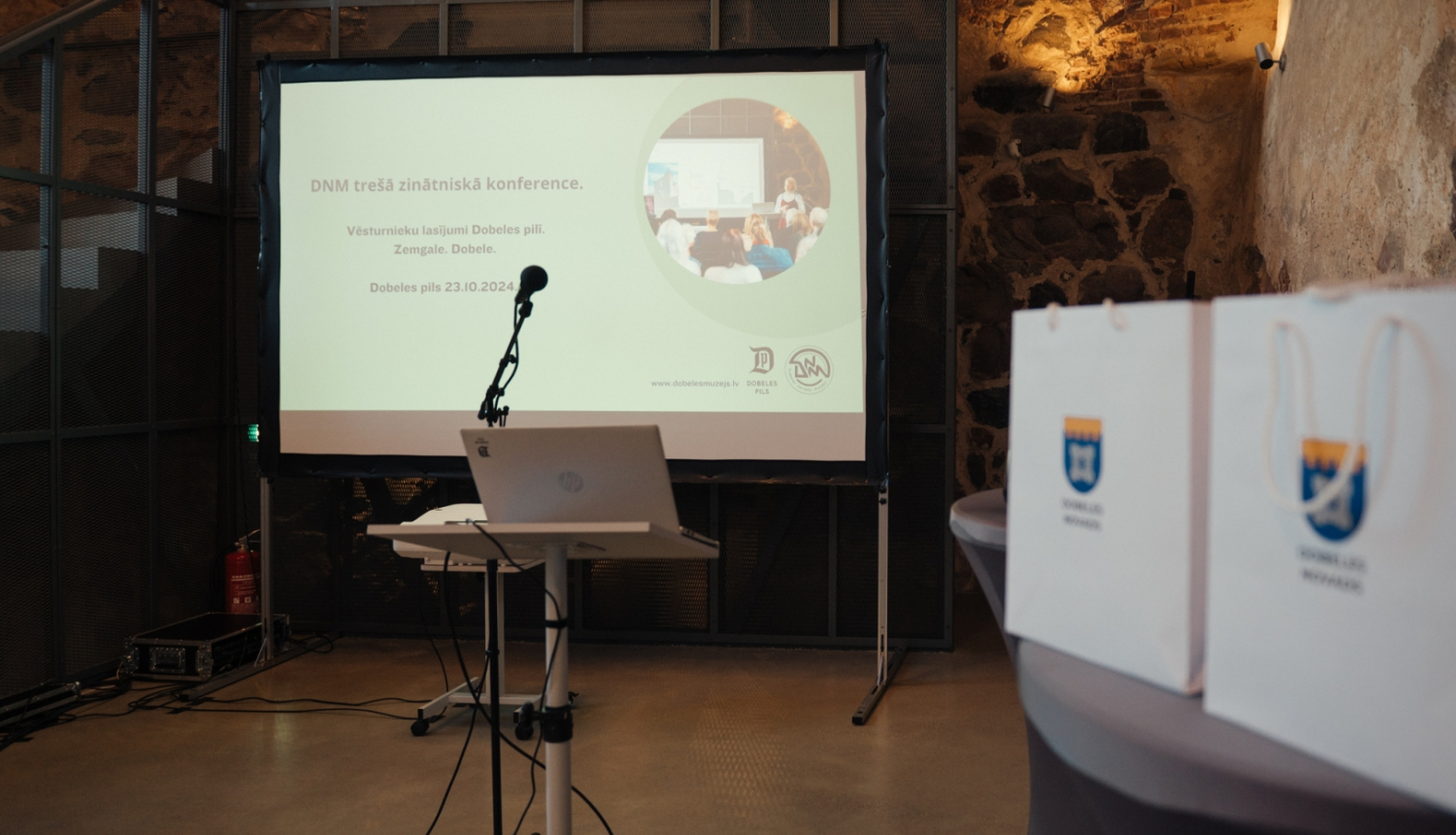 vesturnieku lasijumi